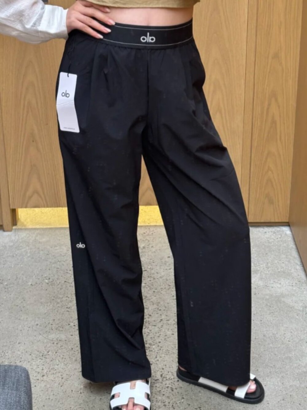 🖤Alo Yoga NWT Suit Up Trouser Black Wide Leg Pants 30"Inseam Casual Chic ✨